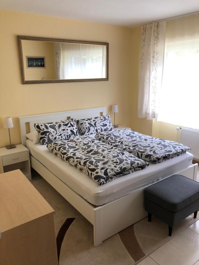 Ferienwohnung Appartement In Rheinbrohl Exteriör bild