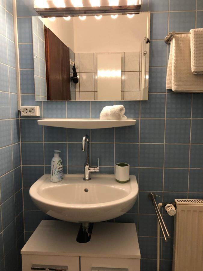 Ferienwohnung Appartement In Rheinbrohl Exteriör bild