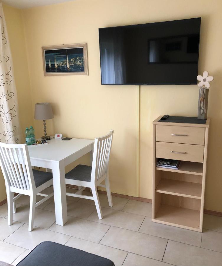 Ferienwohnung Appartement In Rheinbrohl Exteriör bild