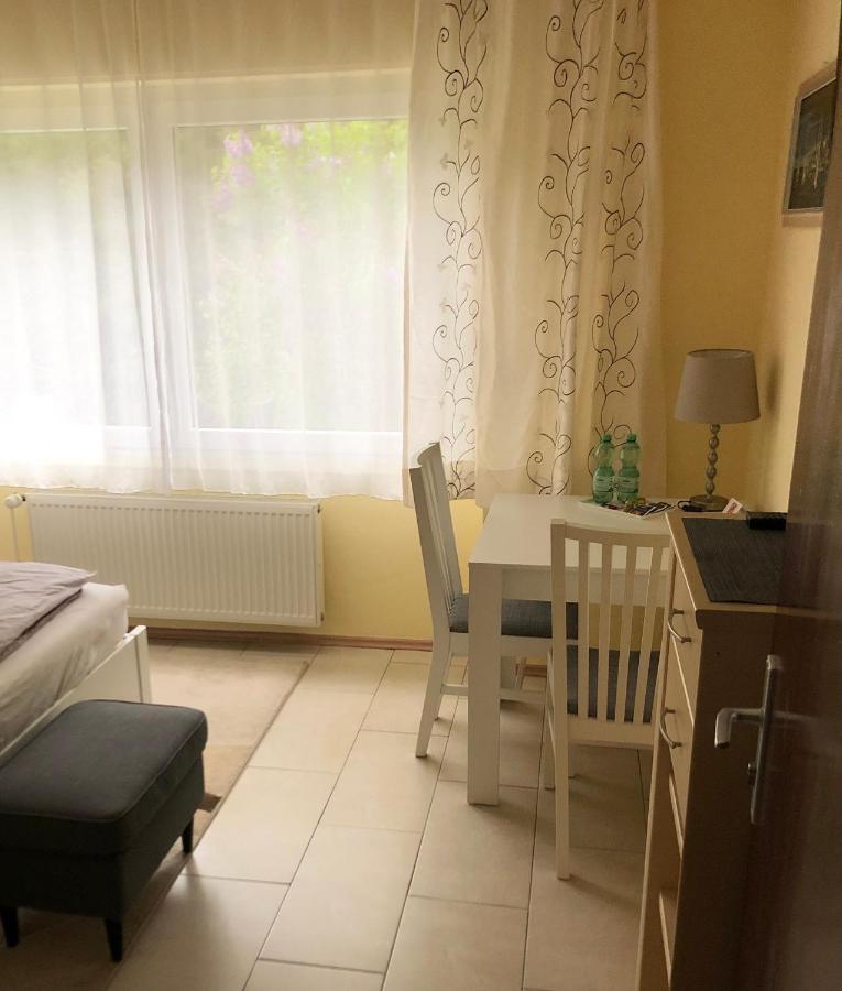 Ferienwohnung Appartement In Rheinbrohl Exteriör bild